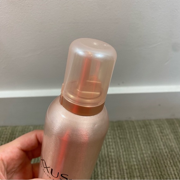 NEW NEXXUS Hydra-Light Leave-In Conditioning Foam and Volumizing Mousse Set - Picture 5 of 8